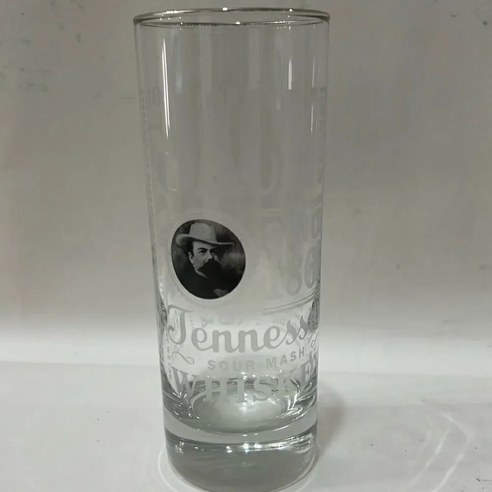 Jack Daniels Whiskey Glass  10 Ounces 6 1/4 In Tall 2 1/4 Inch Round Silver Trim